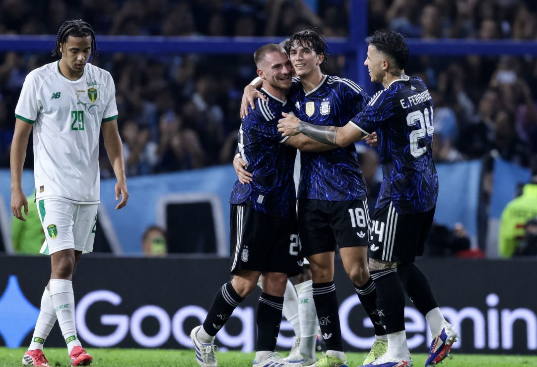 恩佐破门帕斯建功，梅西替补登场助阵，阿根廷主场热身赛2-1小胜毛里塔尼亚